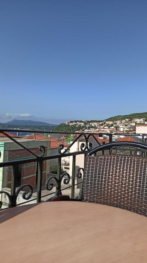 Aparthotel To Kastro à Pylos Extérieur photo
