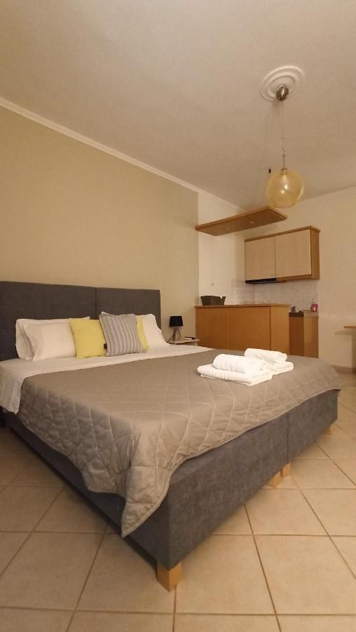 Aparthotel To Kastro à Pylos Extérieur photo