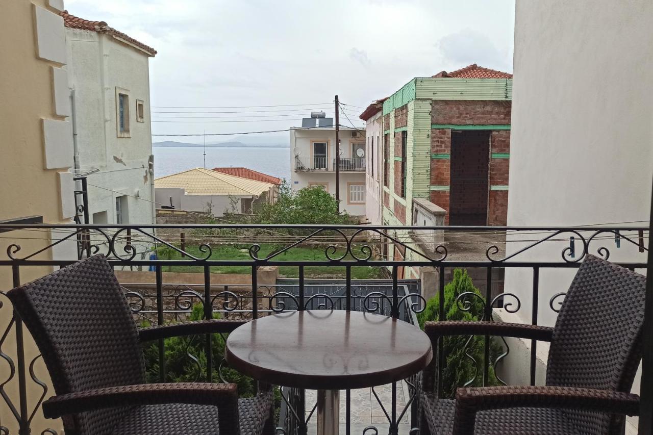 Aparthotel To Kastro à Pylos Extérieur photo