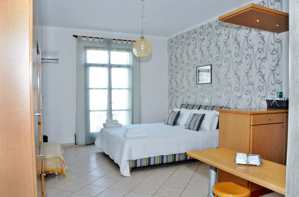 Aparthotel To Kastro à Pylos Extérieur photo