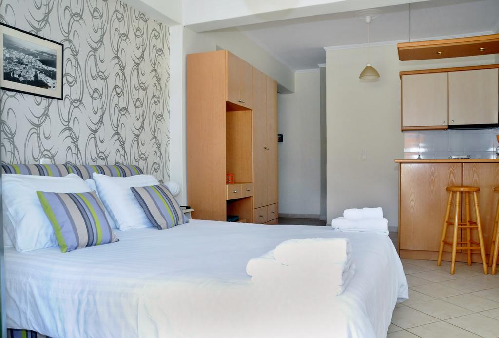 Aparthotel To Kastro à Pylos Extérieur photo
