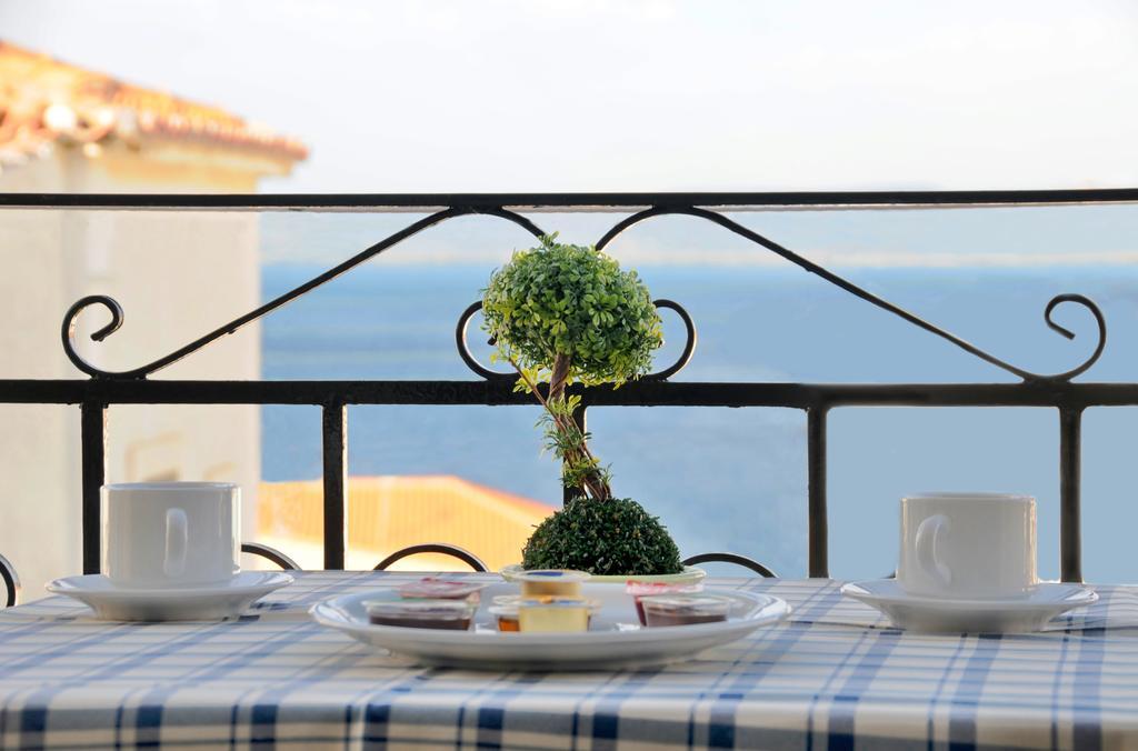 Aparthotel To Kastro à Pylos Extérieur photo