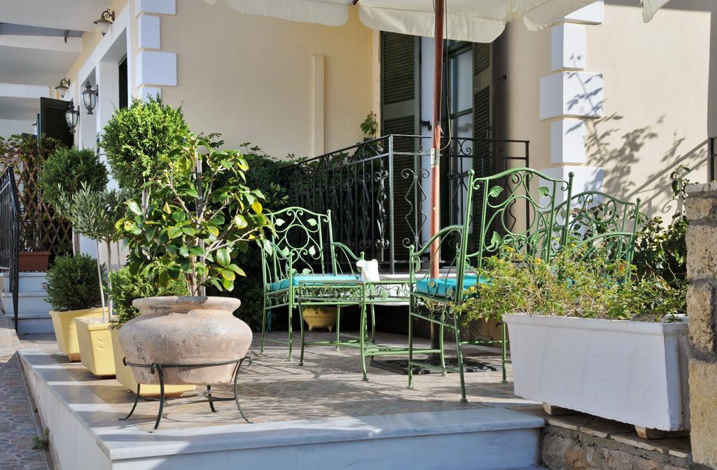 Aparthotel To Kastro à Pylos Extérieur photo